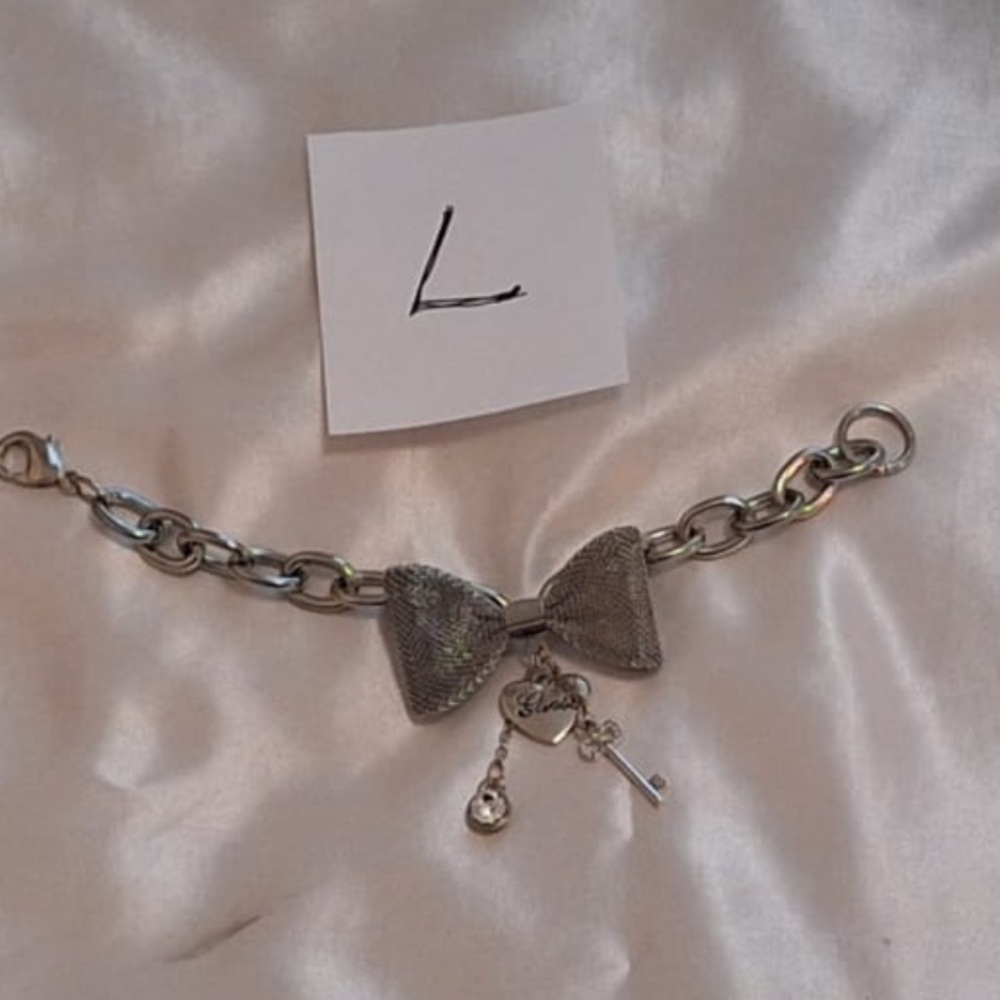 Bow Bracelet